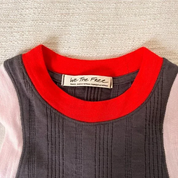 We The Free Tank Size Small - Picture 4 of 6